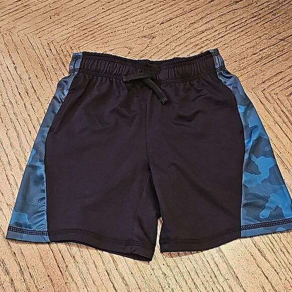 Boys quick dry shorts size 5 NWT Runway - Picture 5 of 5